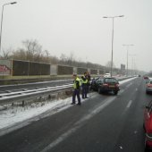 Ongeval door sneeuw A44 18,5 Leiden
